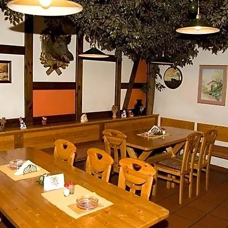 Ludl * Groß-Enzersdorf
